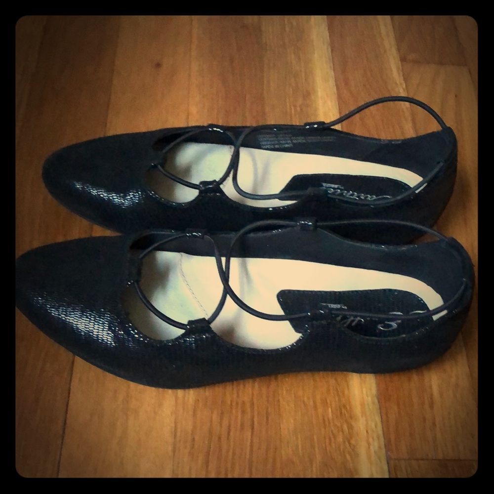 Earthies shoes